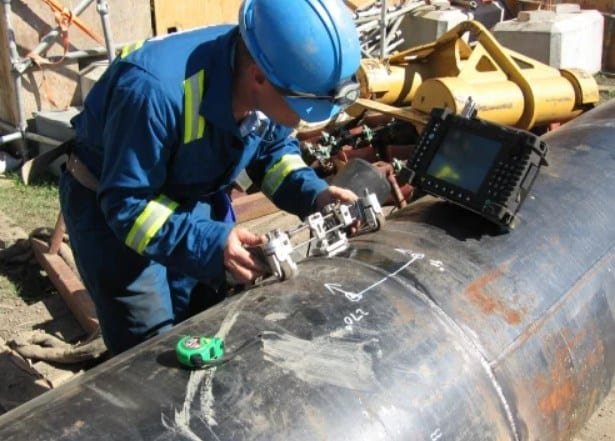 Bagaimana Ultrasonic Flaw Detector Membantu Mencegah Kegagalan Struktural pada Logam